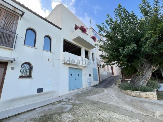 Villetta indipendente in vendita di 300 m² in Via Belisario, 2