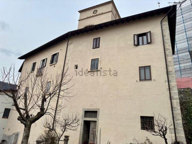 Villetta indipendente in vendita di 300 m² in Via Braccio da Montone