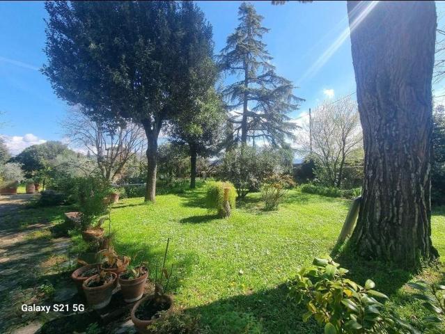 Villetta indipendente in vendita di 300 m² in Via Gaetano Baccani, 8