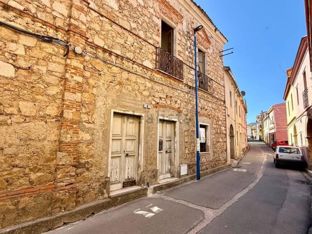 Villetta indipendente in vendita di 300 m² in Via Giuseppe Garibaldi, 19