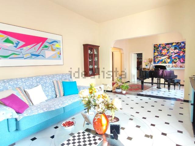 Villetta indipendente in vendita di 300 m² in Via Giuseppe di Vittorio, 1