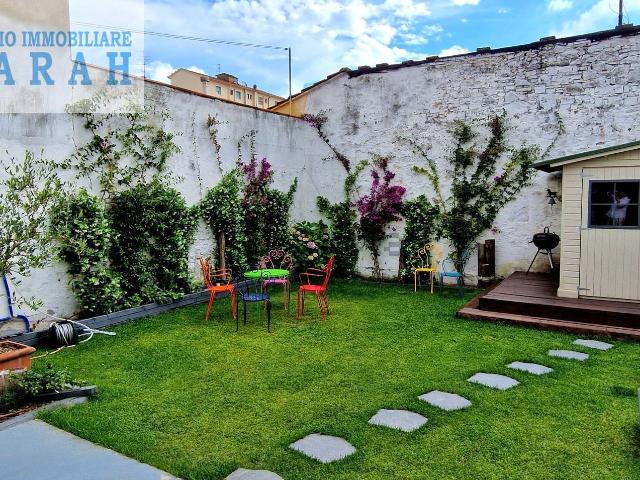 Villetta indipendente in vendita di 300 m² in Via Giuseppe Mazzini, 200