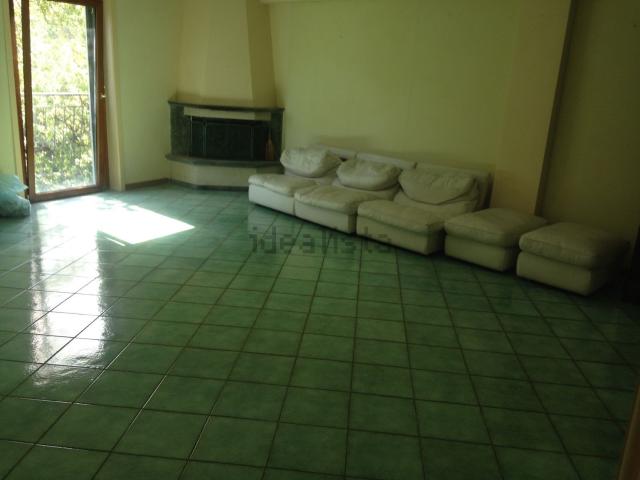 Villetta indipendente in vendita di 300 m² in Via giannattasio, 48
