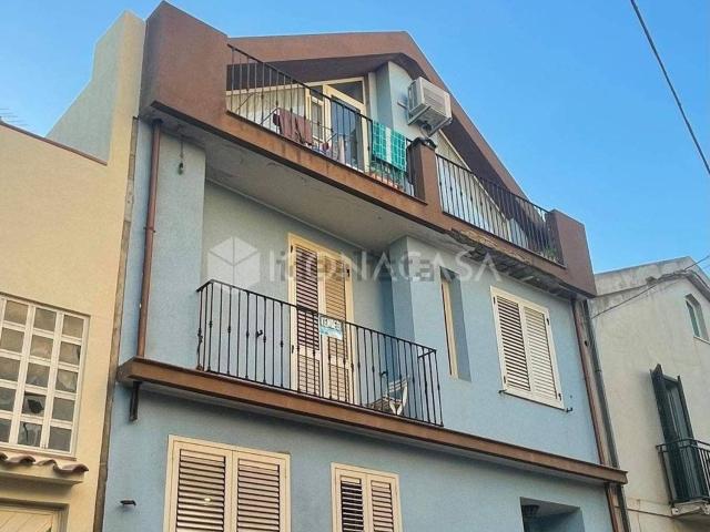 Villetta indipendente in vendita di 300 m² in Via Gloria in Ganzirri