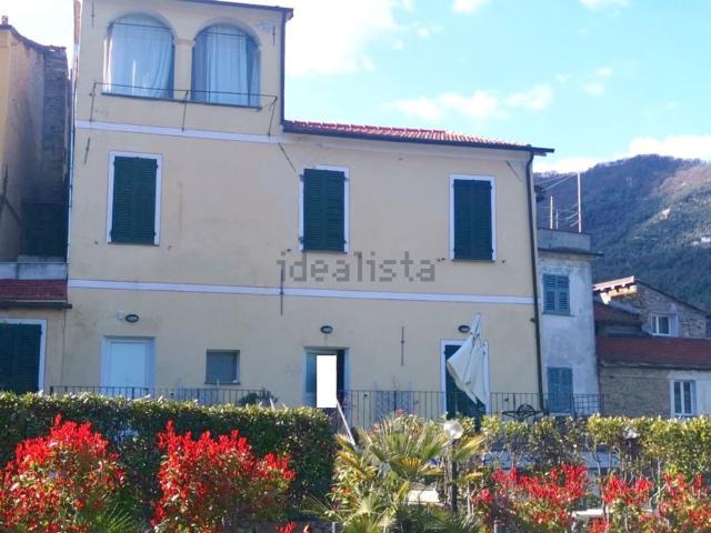 Villetta indipendente in vendita di 300 m² in Via Don G. Bellissima, 4