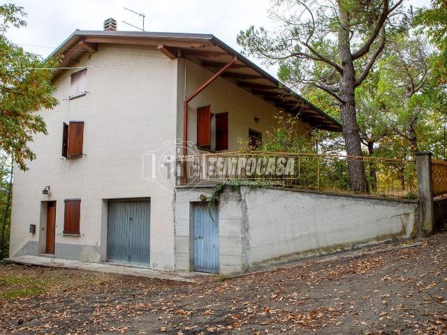 Villetta indipendente in vendita di 300 m² in Via dei Martiri, 2670