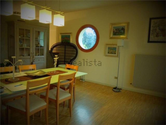 Villetta indipendente in vendita di 300 m² in Via dei Giunchi, 33