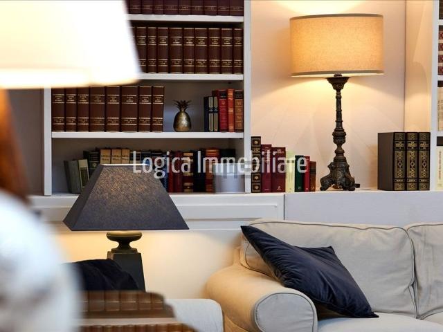 Villetta indipendente in vendita di 300 m² in Via del Mandorlo