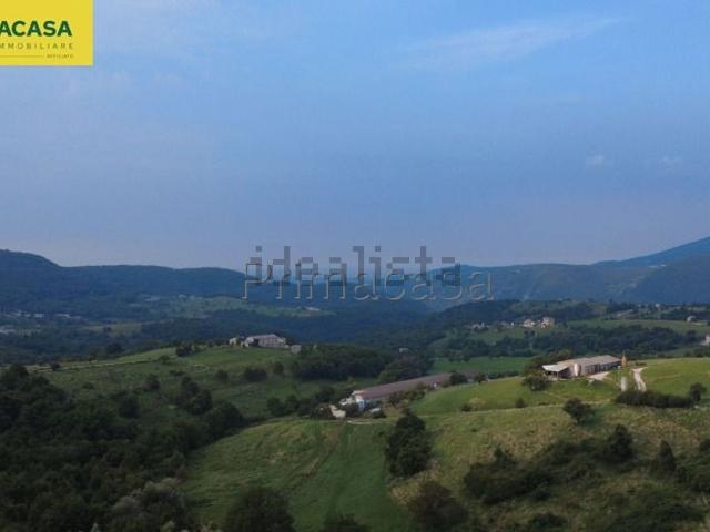 Villetta indipendente in vendita di 300 m² in Via dell&apos Artigliere