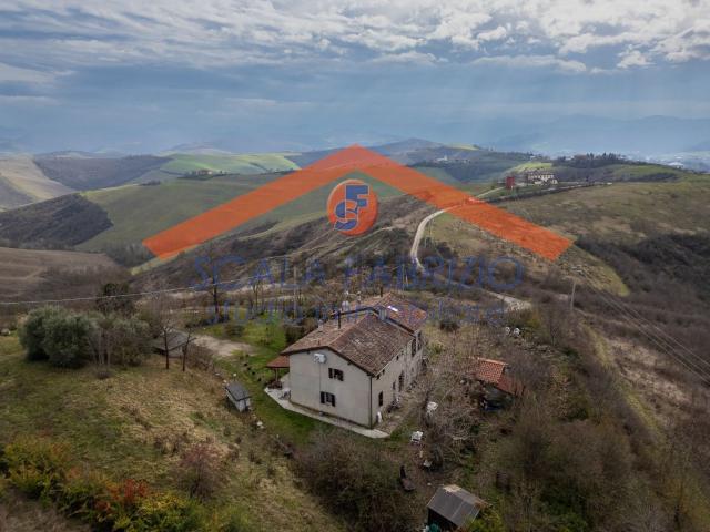 Villetta indipendente in vendita di 300 m² in Via della Collina