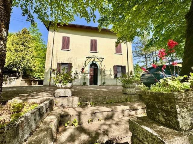 Villetta indipendente in vendita di 300 m² in Via della Borra