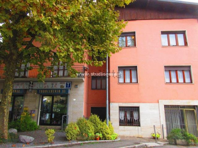 Villetta indipendente in vendita di 300 m² in Via della Repubblica