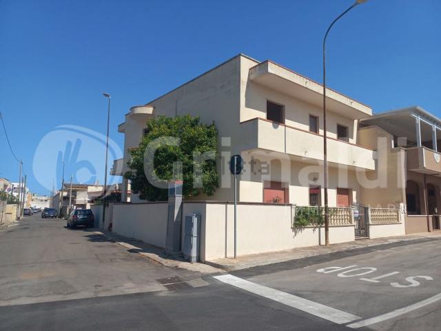 Villetta indipendente in vendita di 300 m² in Via della Repubblica, 27