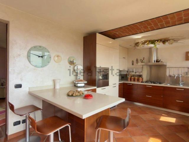 Villetta indipendente in vendita di 300 m² in Via Discesa, 7
