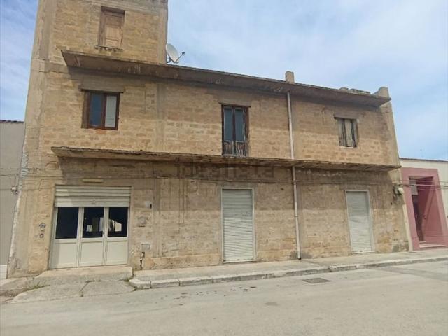 Villetta indipendente in vendita di 400 m² in Via Elettra