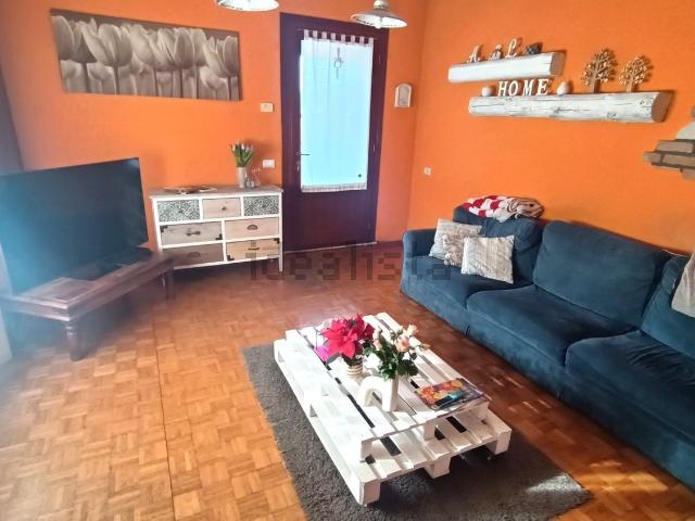 Villetta indipendente in vendita di 300 m² in Via Erizzo