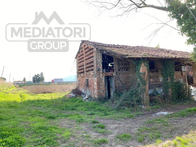 Villetta indipendente in vendita di 300 m² in Via Fossanuova