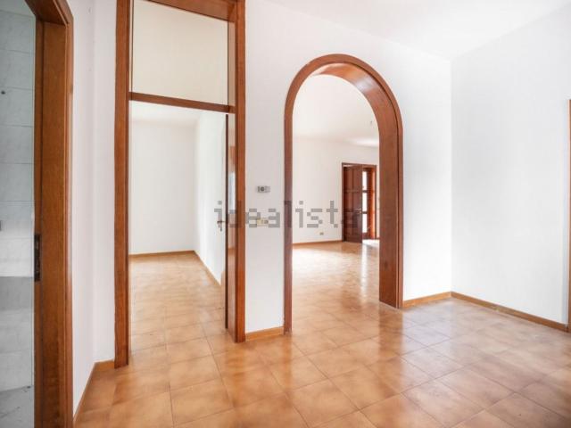 Villetta indipendente in vendita di 300 m² in Via Indipendenza