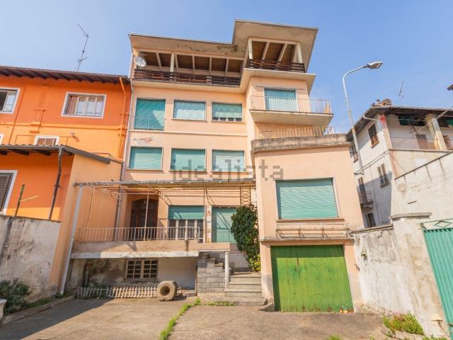 Villetta indipendente in vendita di 300 m² in Via Ottavio Trinchieri, 11