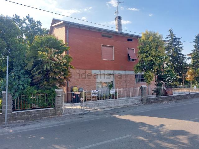 Villetta indipendente in vendita di 300 m² in Via Leonardo da Vinci