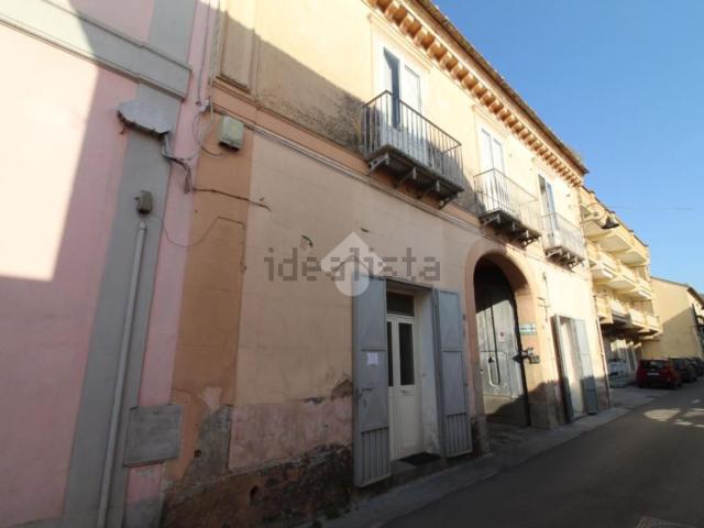 Villetta indipendente in vendita di 300 m² in Via Luigi Castiello, 87
