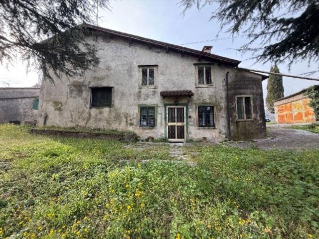 Villetta indipendente in vendita di 300 m² in Via Motto Bisogno