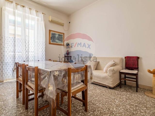 Villetta indipendente in vendita di 300 m² in Via Mazzini, 33