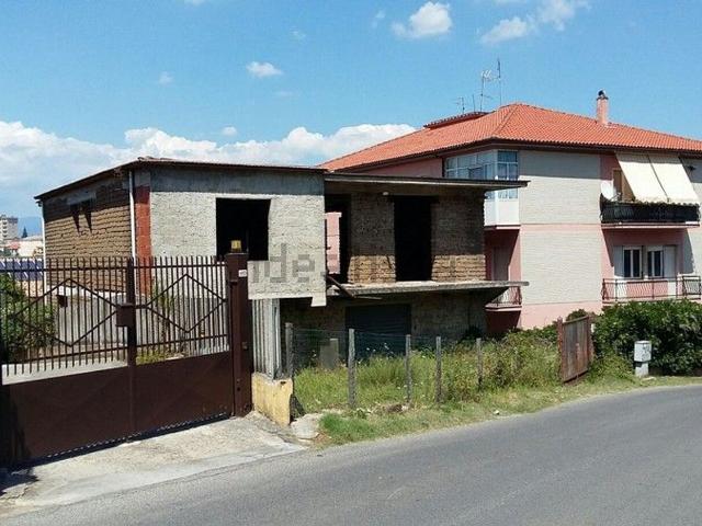 Villetta indipendente in vendita di 300 m² in Via Madonna del Carmine