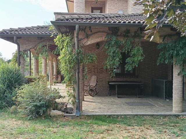 Villetta indipendente in vendita di 300 m² in Via Madre Teresa di Calcutta, 123