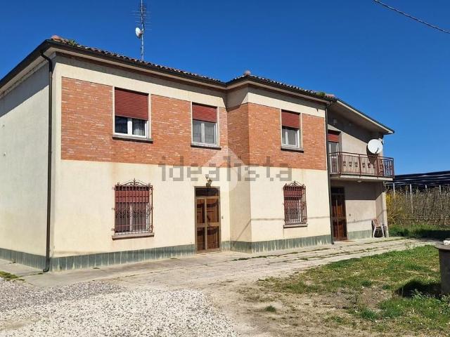 Villetta indipendente in vendita di 300 m² in Via Sottofiume Boncellino, 28