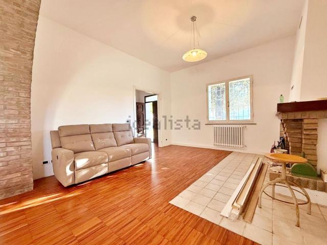 Villetta indipendente in vendita di 300 m² in Via Sauro Babini, 85