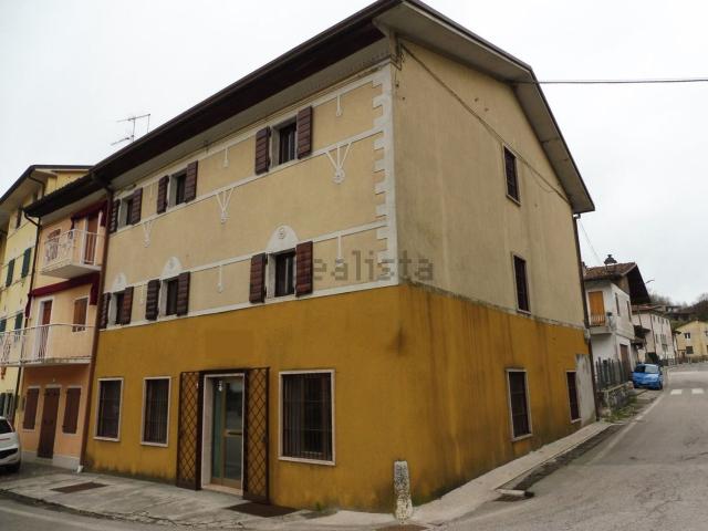 Villetta indipendente in vendita di 300 m² in Via San Caterina, 12