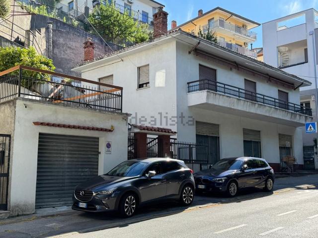 Villetta indipendente in vendita di 300 m² in Via San Pasquale, 76