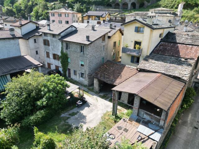 Villetta indipendente in vendita di 300 m² in Via San Rocco