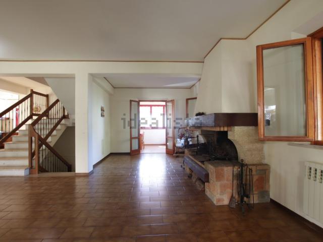 Villetta indipendente in vendita di 300 m² in Via San Vivaldo