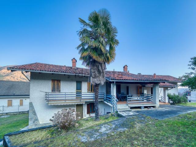 Villetta indipendente in vendita di 300 m² in Via Sis, 84