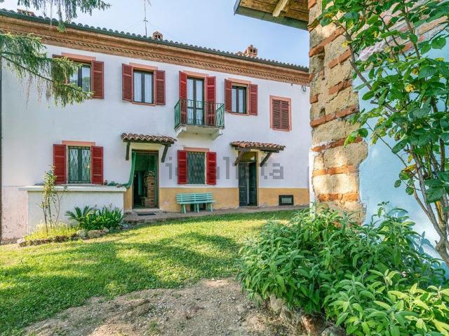 Villetta indipendente in vendita di 300 m² in Via Porro