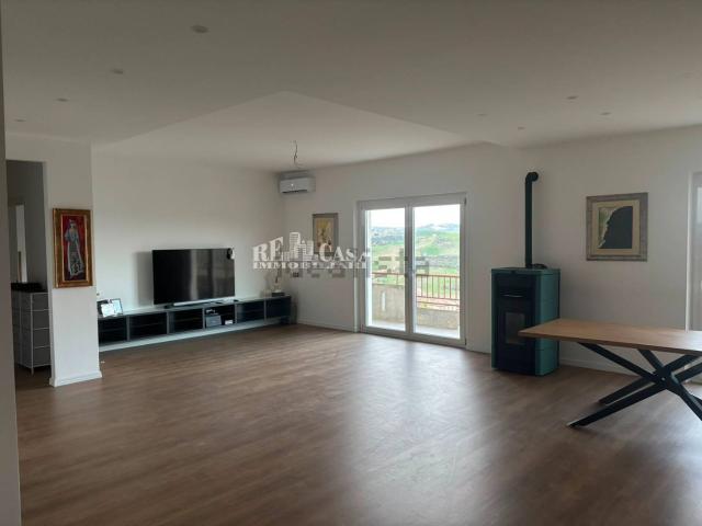 Villetta indipendente in vendita di 300 m² in Via Pallino