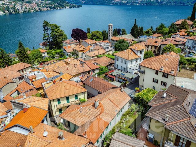 Villetta indipendente in vendita di 300 m² in Via Pergola