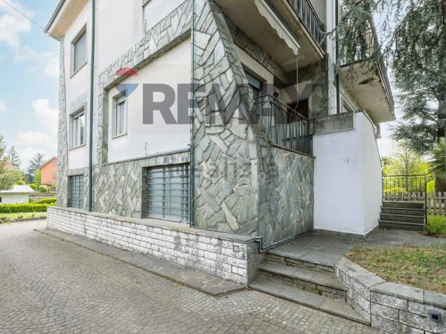 Villetta indipendente in vendita di 300 m² in Via Roma, 63