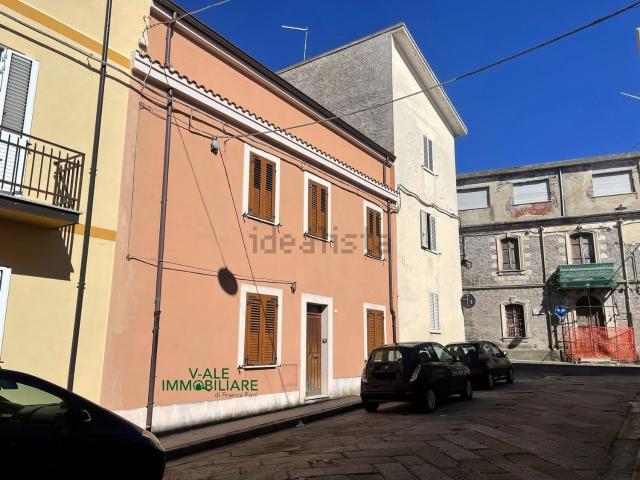 Villetta indipendente in vendita di 300 m² in Via Roma, 61