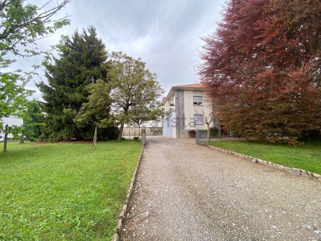 Villetta indipendente in vendita di 300 m² in Via Roma
