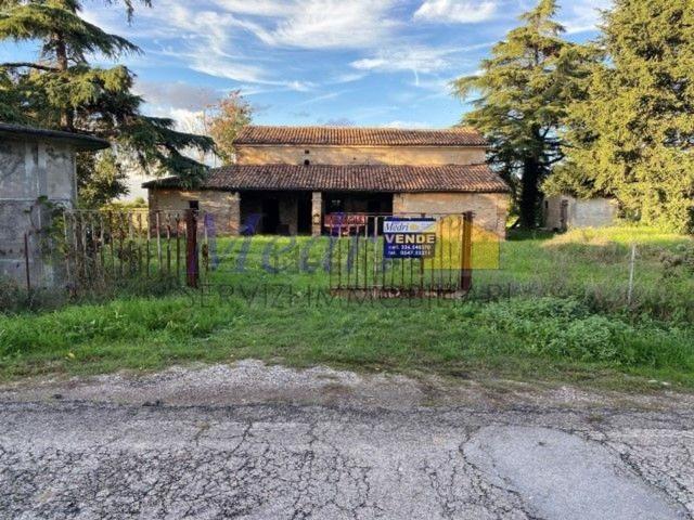 Villetta indipendente in vendita di 300 m² in Via Redichiaro