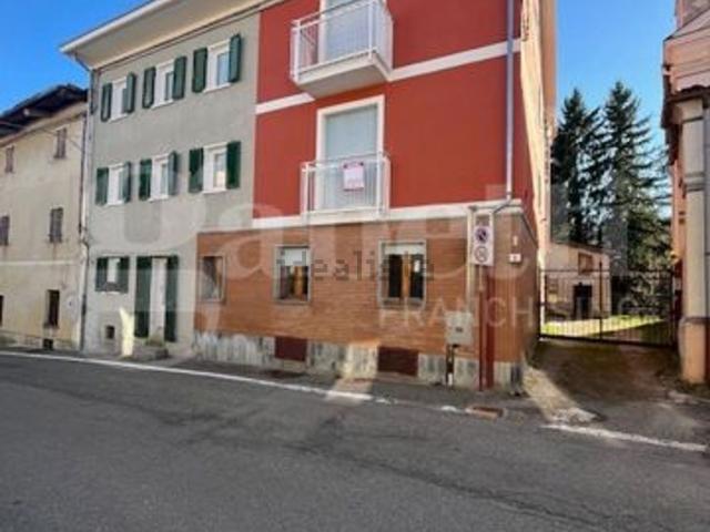 Villetta indipendente in vendita di 300 m² in Via Regina Margherita, 6
