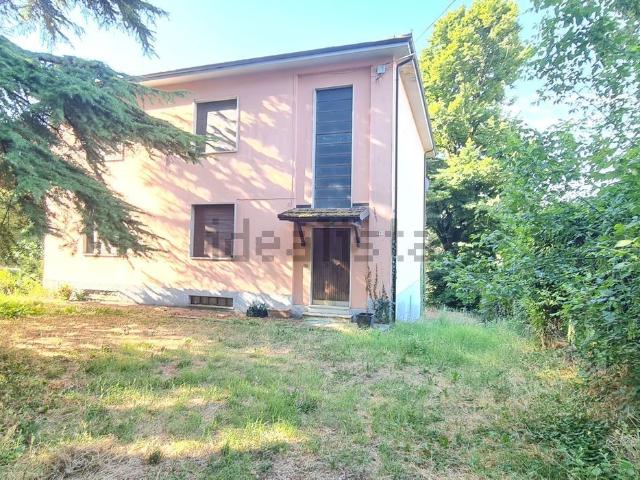 Villetta indipendente in vendita di 300 m² in Via Regione Poggio