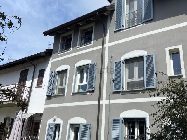 Villetta indipendente in vendita di 300 m² in Via Tortona, 39