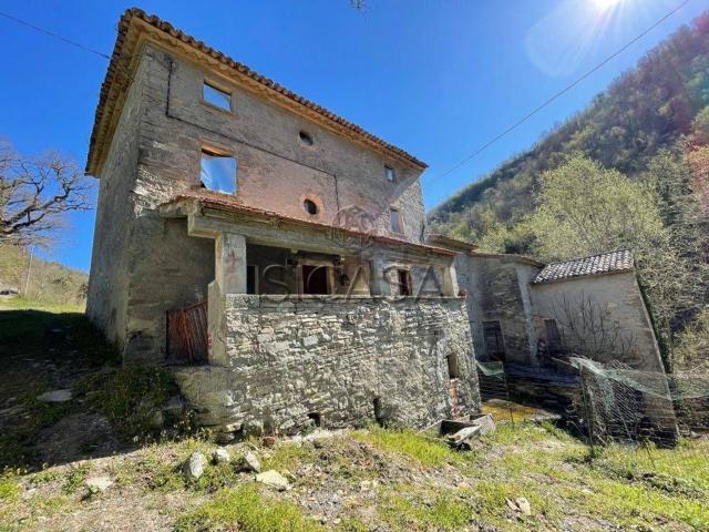 Villetta indipendente in vendita di 300 m² in Via Trento