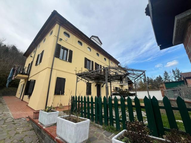 Villetta indipendente in vendita di 300 m² in Via Trieste, 9