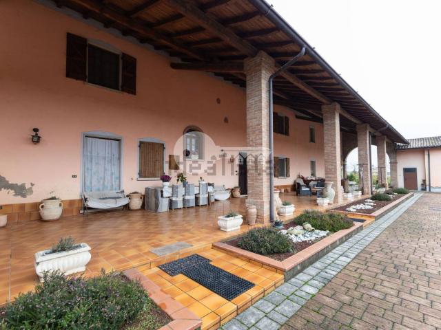 Villetta indipendente in vendita di 300 m² in Via XXIV Maggio, 17