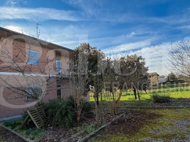 Villetta indipendente in vendita di 300 m² in Via Zuccherificio
